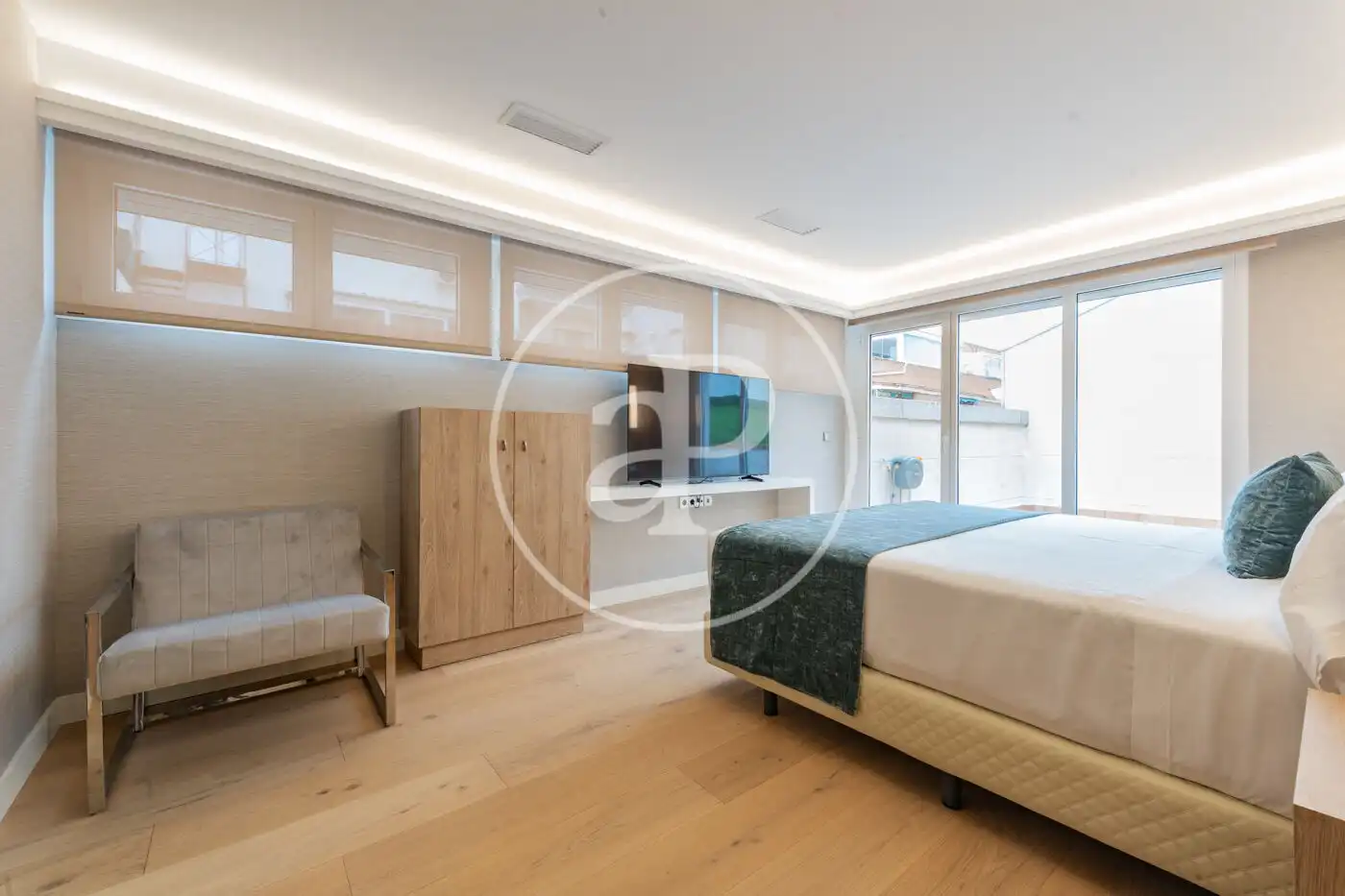Bedroom of Flat for rent in Madrid  with Air Conditioner, Heating and Terrace