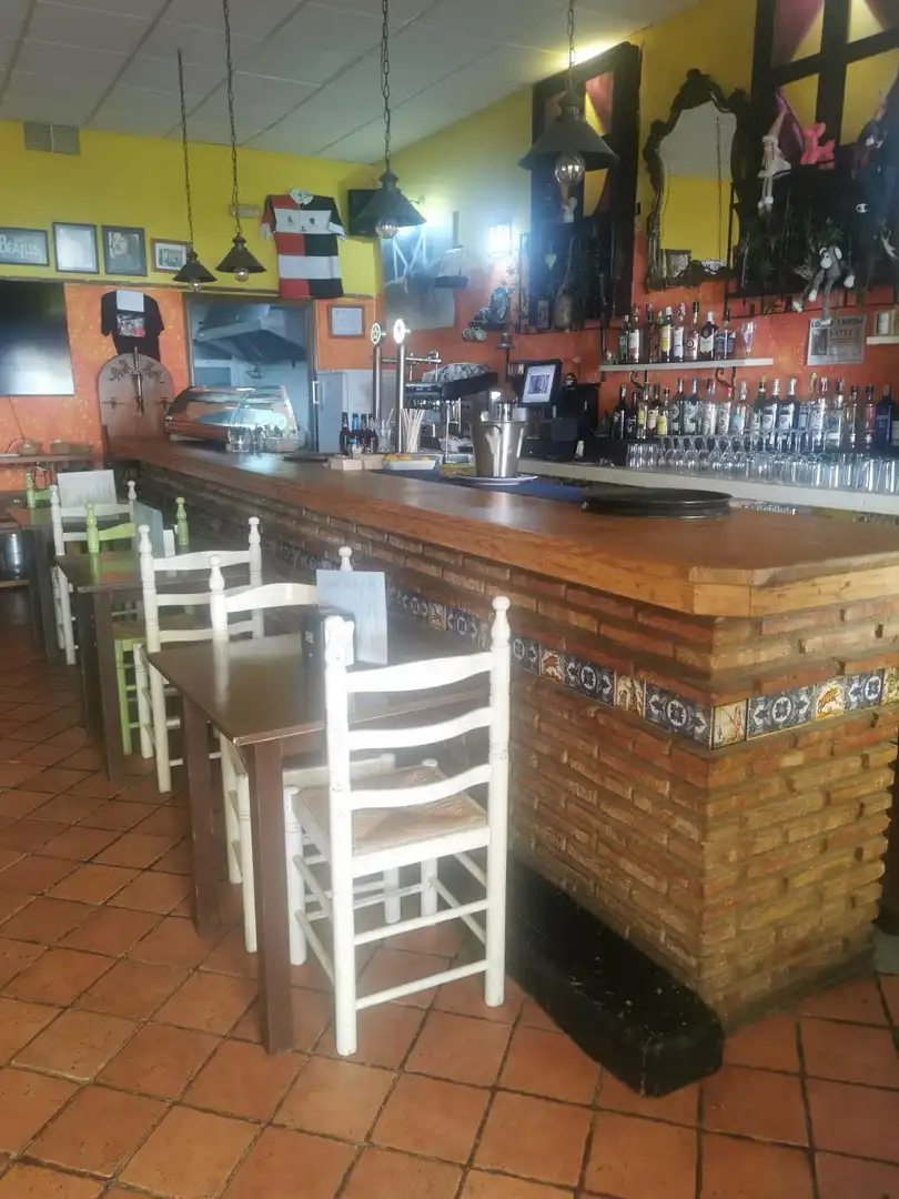 Local en traspas en Vera