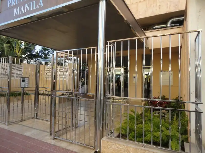 Vista exterior de Pis en venda en Benidorm amb Terrassa, Piscina i Piscina comunitària