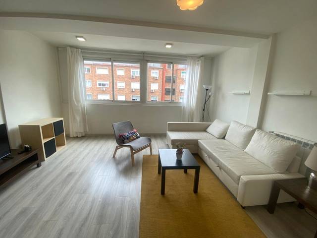 Apartamento en Alquiler en Calle de Núñez Morgado, 4 en Castilla