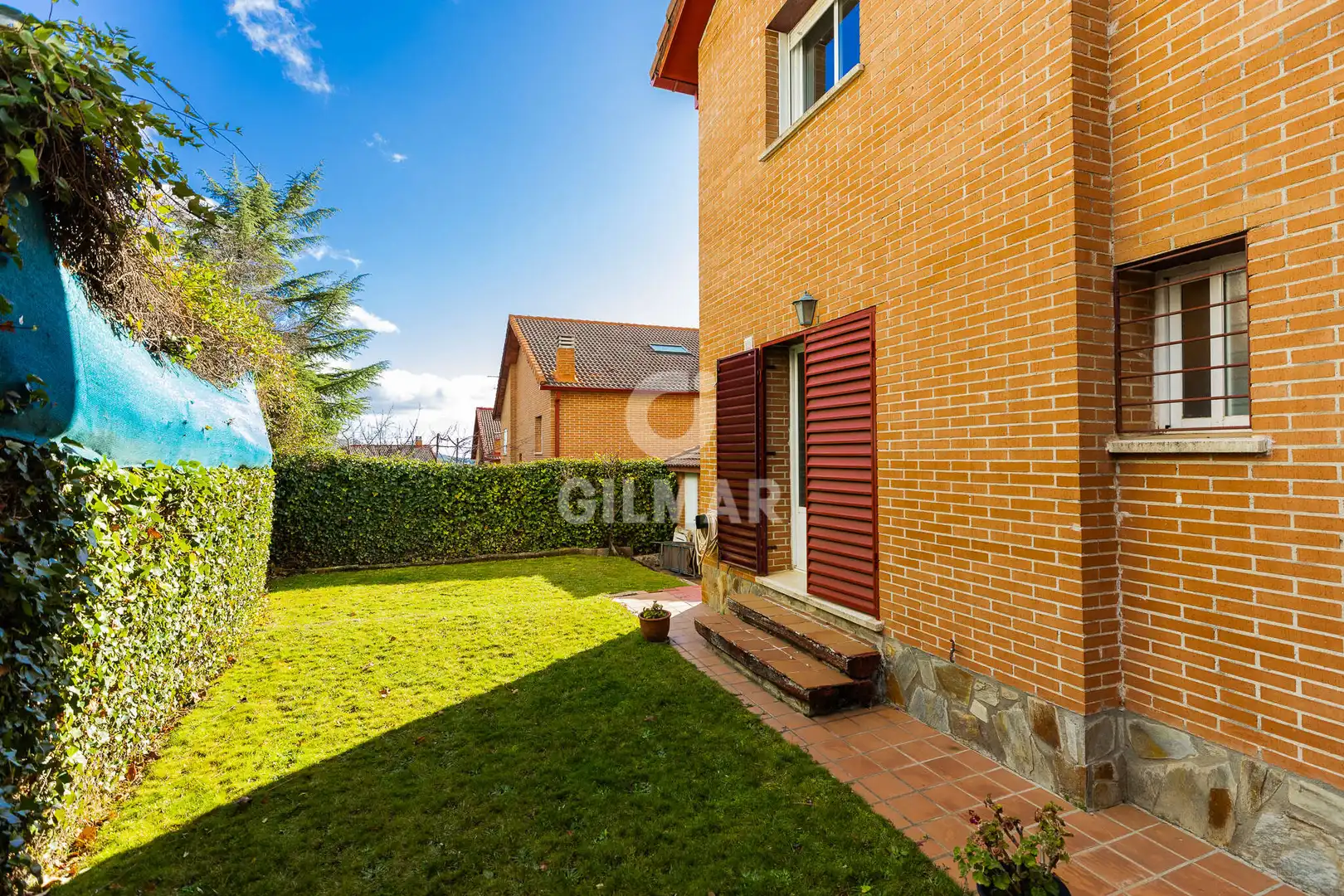 Jardín de Casa adosada en venta en Cercedilla con Calefacción, Jardín privado y Piscina