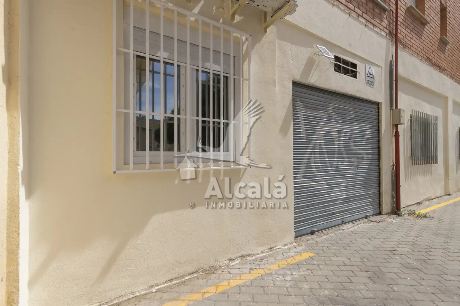 Vista exterior de Piso en venta en Azuqueca de Henares con Aire acondicionado, Jardín privado y Domótica