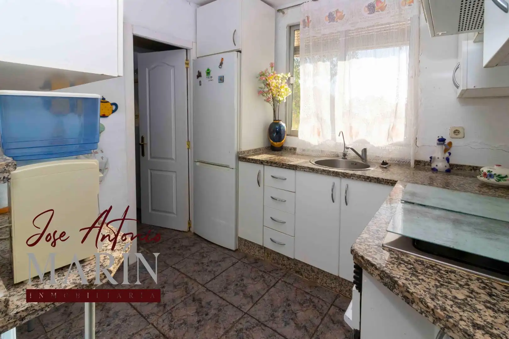 Cocina de Casa o chalet en venta en Badajoz con Aire acondicionado, Jardín privado y Piscina
