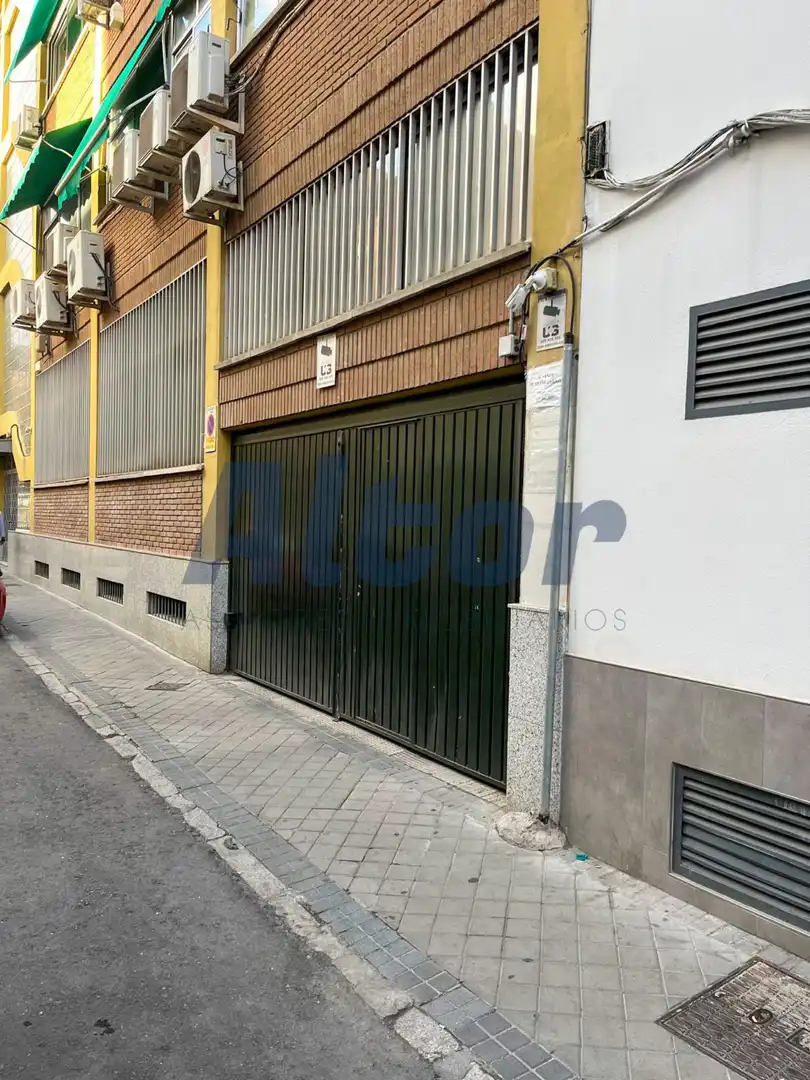 Garage for sale in SATURNINO CALLEJA, Ciudad Jardín