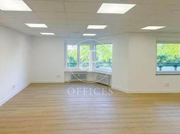 Bureau avec ascenseur à louer à P.º de la Castellana