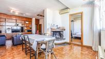 Dining room of Flat to rent in  Madrid Capital  with Air Conditioner, Heating and Parquet flooring