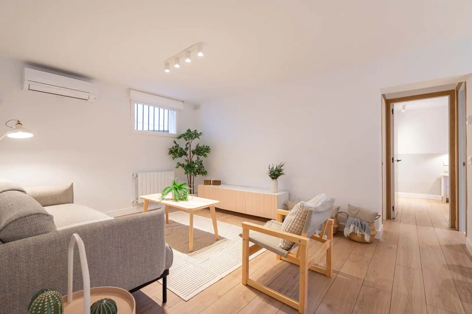 Living room of Flat for rent in Madrid  with Heating, Furnished and Oven