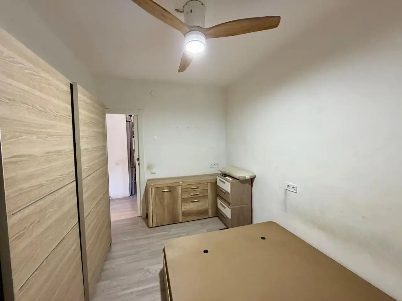 Bedroom of Flat for sale in Nou Barris