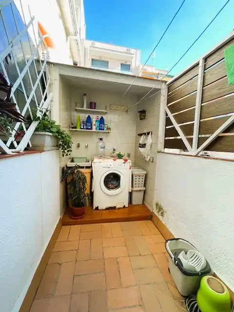 Küche von Einfamilien-Reihenhaus zum Verkauf in Badalona mit Heizung, Terrasse und Balkon