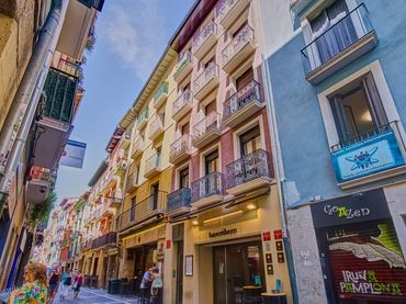 Pis amb ascensor en venda a Calle San Nicolás 32. Pamplona-Iruña
