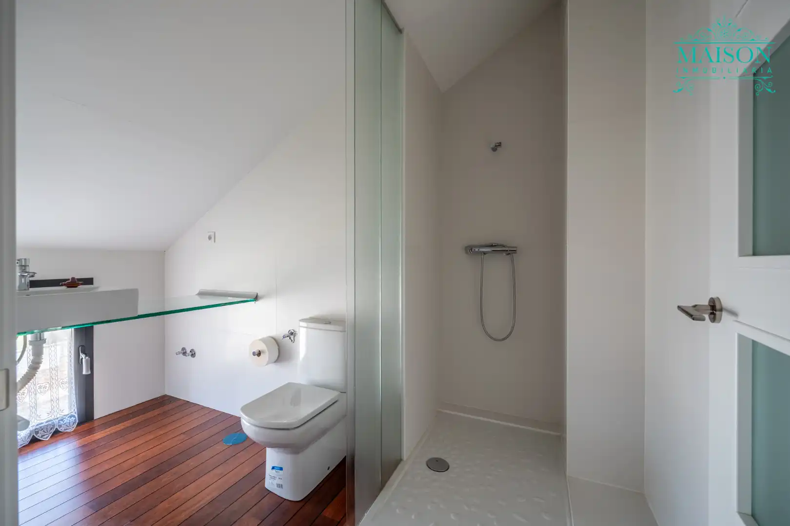 Baño de Casa o chalet en venta en Valdetorres de Jarama con Aire acondicionado, Calefacción y Jardín privado