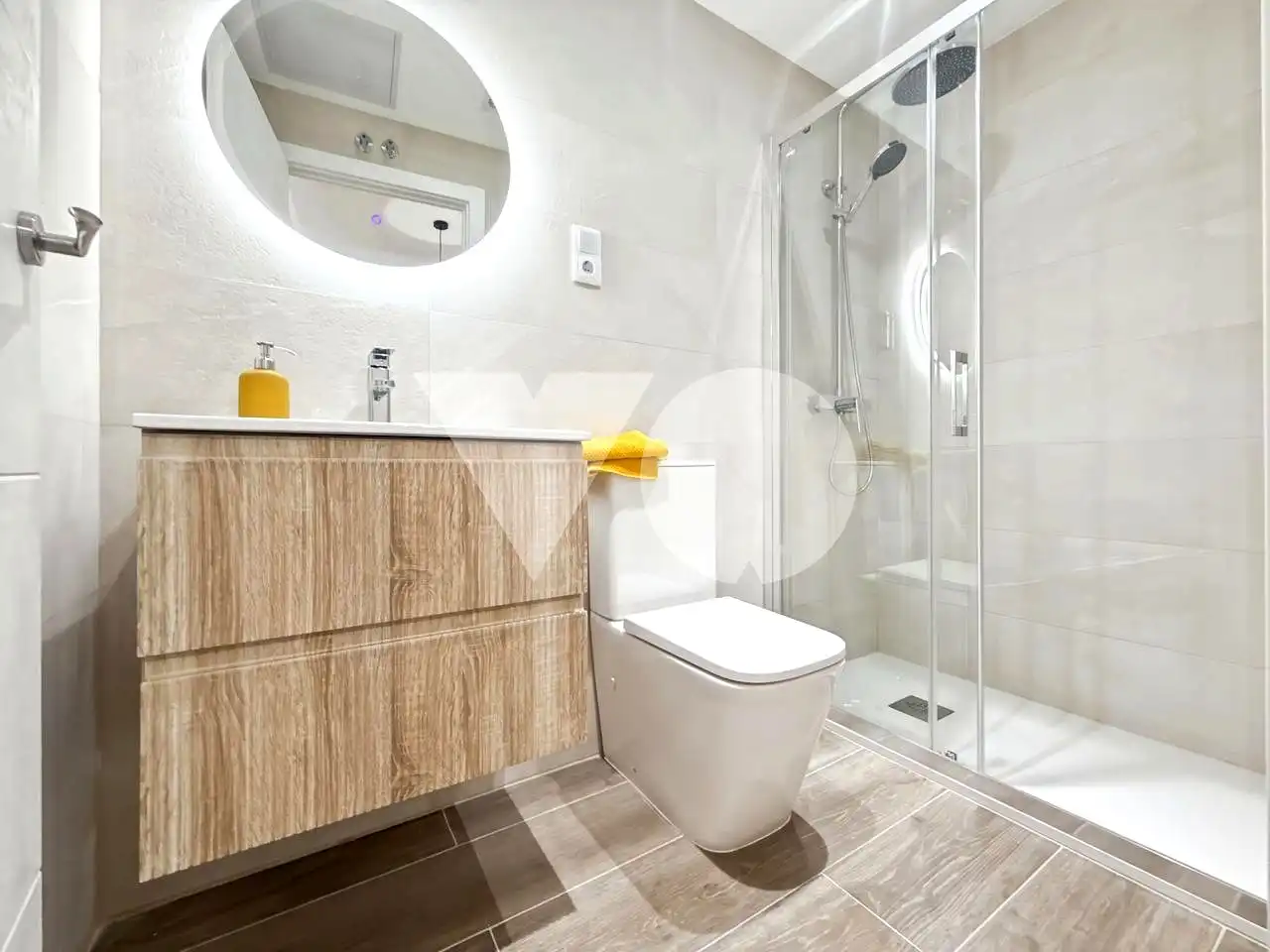 Bathroom of Ground floor for sale in Madrid