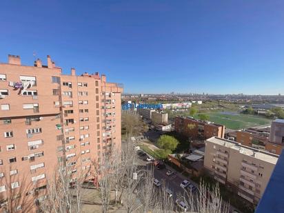 Flat for sale in Calle CULLERA, Lucero