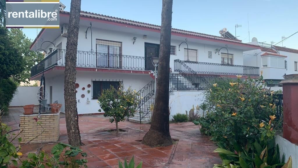 Exterior view of House or chalet for sale in Sanlúcar de Barrameda  with Air Conditioner, Private garden and Terrace