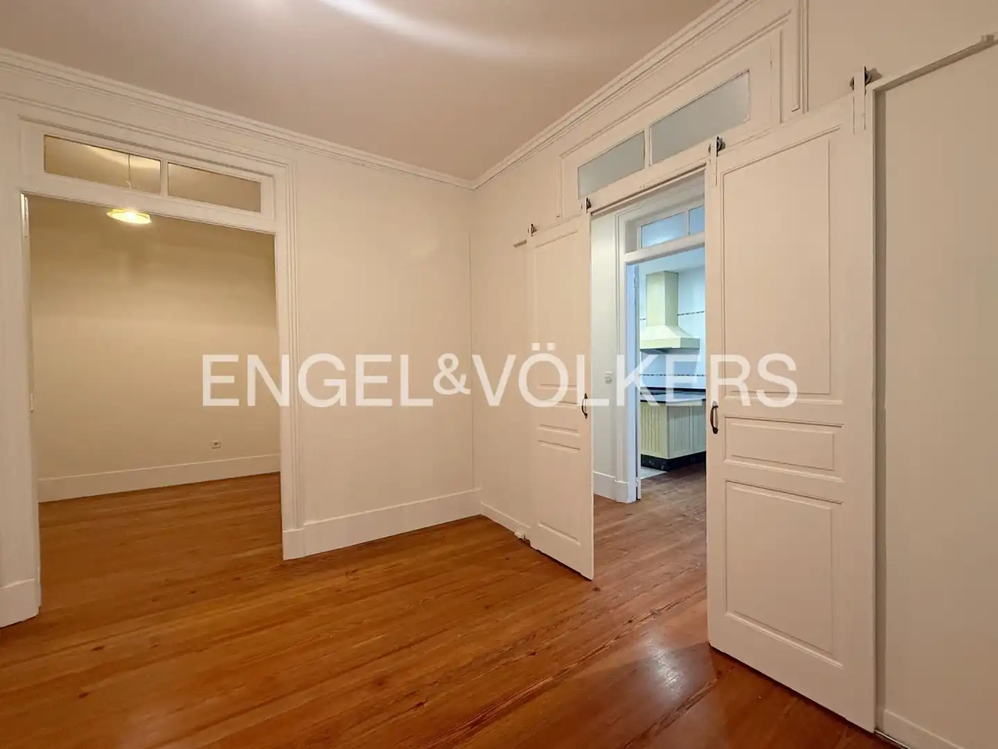 Piso de alquiler en A Coruña Capital  con Calefacción, Parquet y Balcón