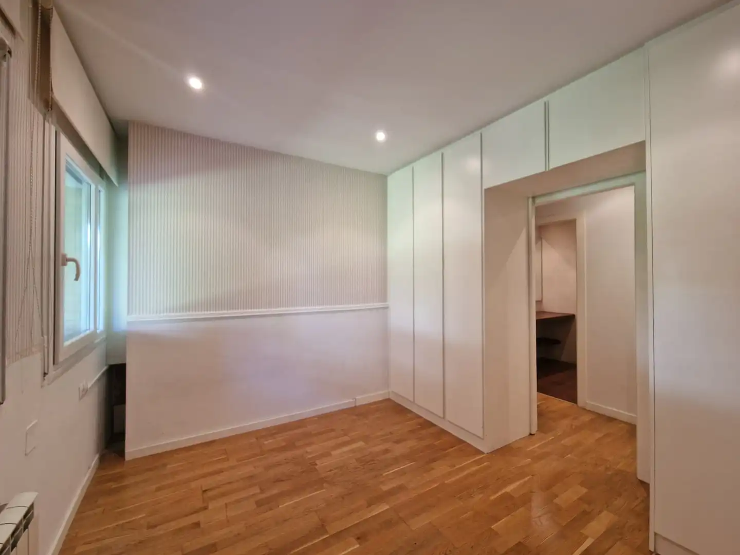 Ground floor for sale in Girona  with Air Conditioner, Heating and Terrace