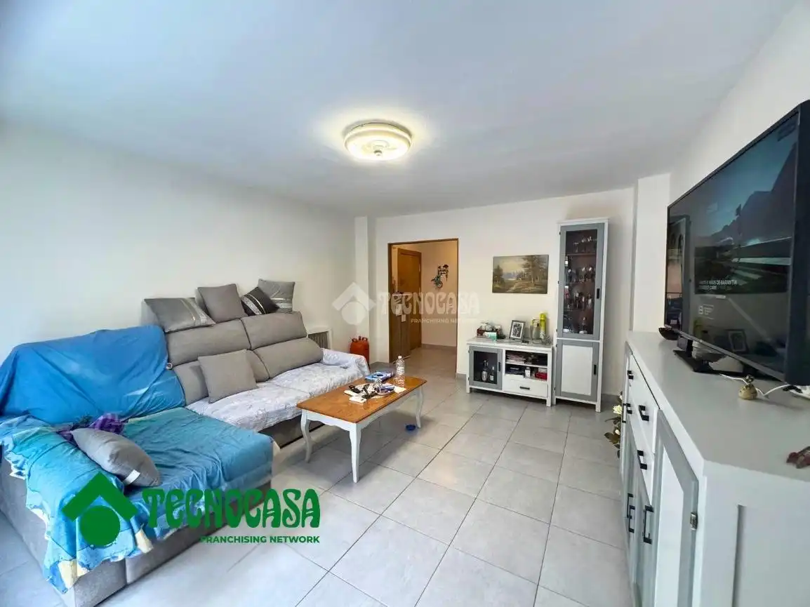 Vista exterior de Piso en venta en Coín, Málaga