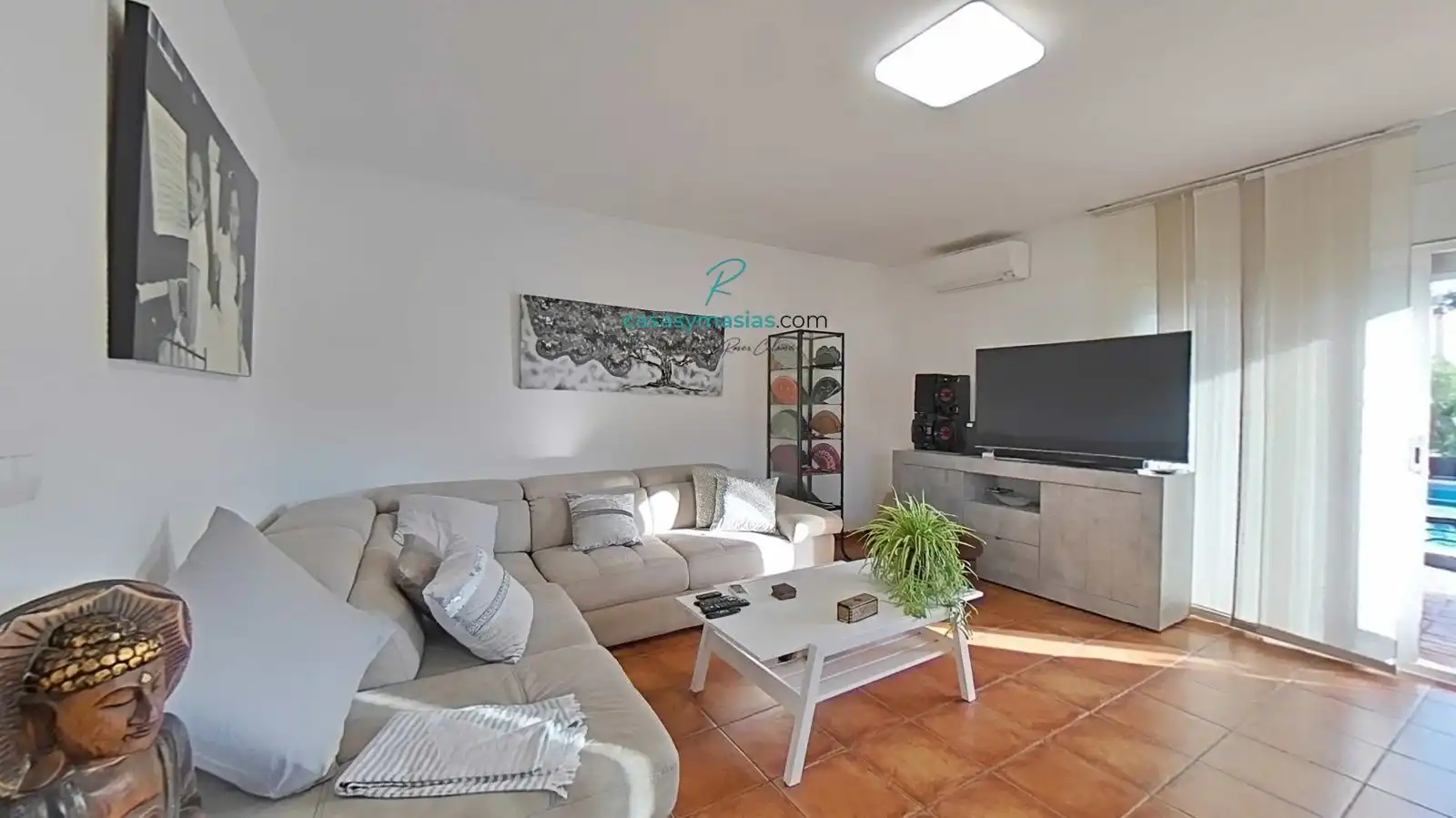 Sala de estar de Casa o chalet en venta en Cunit con Aire acondicionado, Calefacción y Piscina