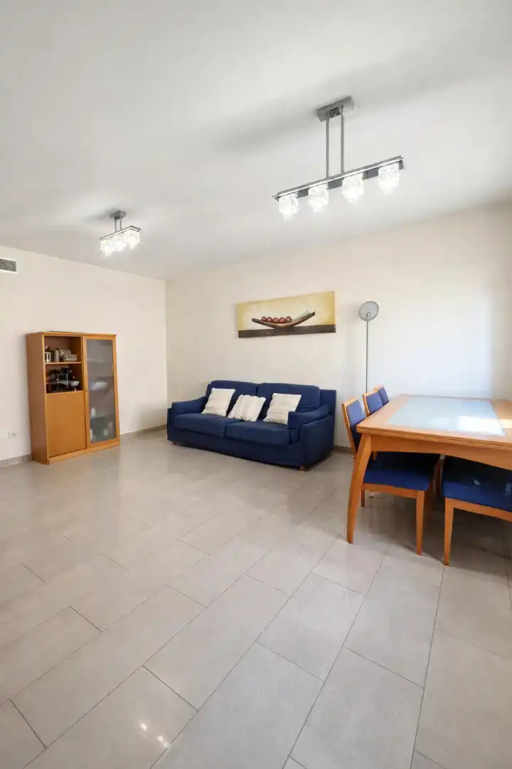 Sala d'estar de Casa adosada en venda en Alcantarilla amb Aire condicionat, Traster i Moblat