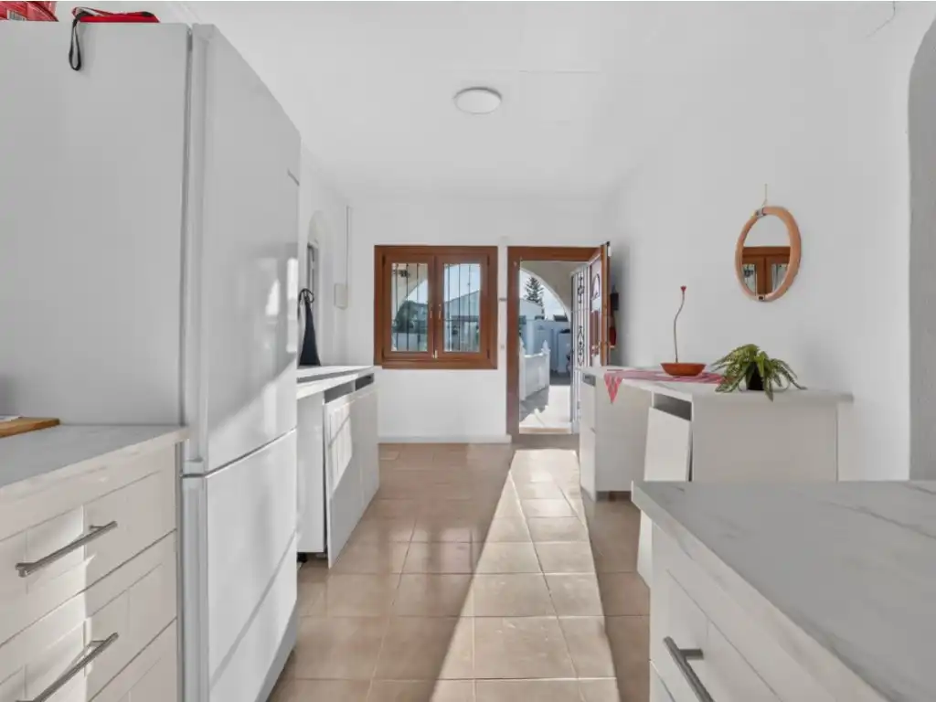 House with pool for sale in Calle Ravel 109, imagen 7