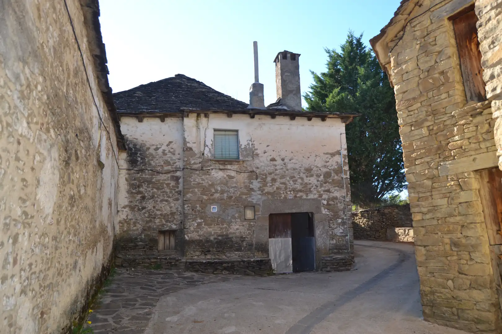 Vista exterior de Finca rústica en venta en Las Peñas de Riglos
