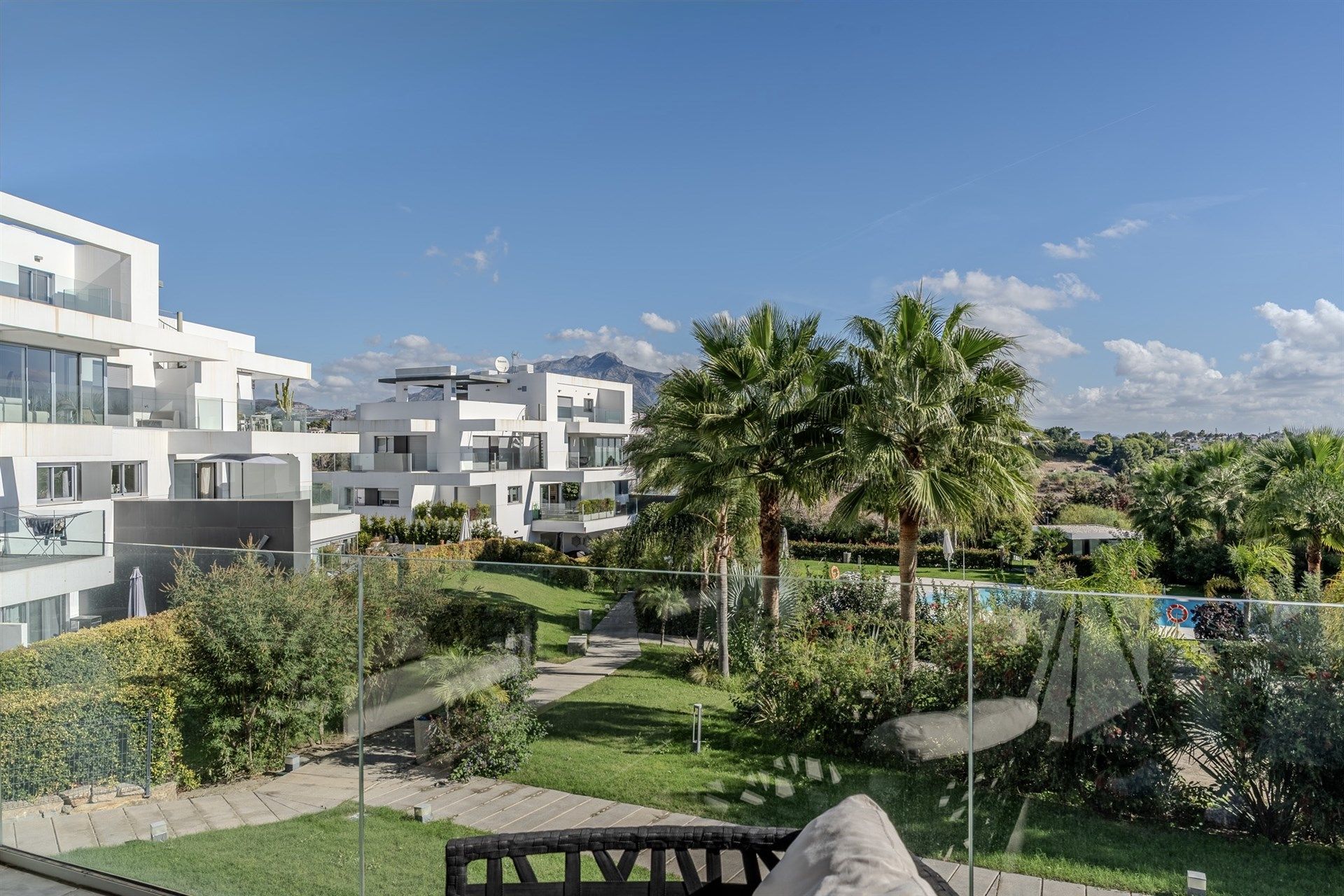 Jardí de Apartament en venda en Estepona