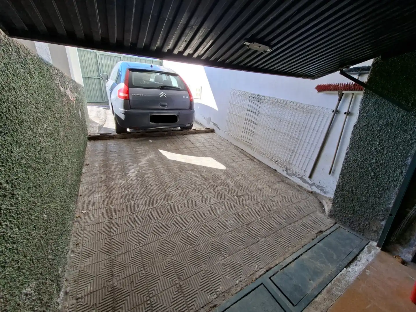Aparcament de Casa o xalet en venda en Plasencia amb Aire condicionat, Calefacció i Terrassa