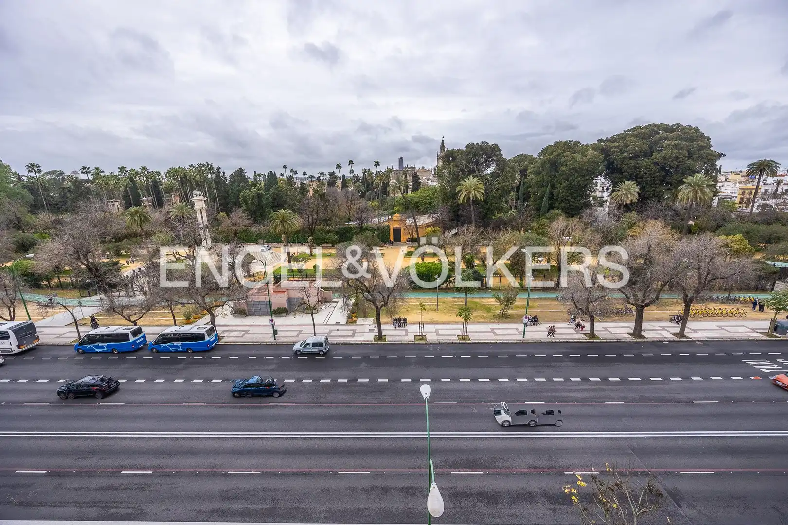 Vista exterior de Piso en venta en Sevilla con Aire acondicionado y Calefacción