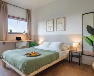 Dormitori de Apartament per a compartir en  Barcelona Capital amb Aire condicionat, Calefacció i Moblat