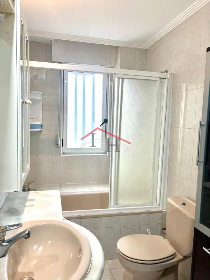 Flat for sale in Santiago Apóstol, imagen 10