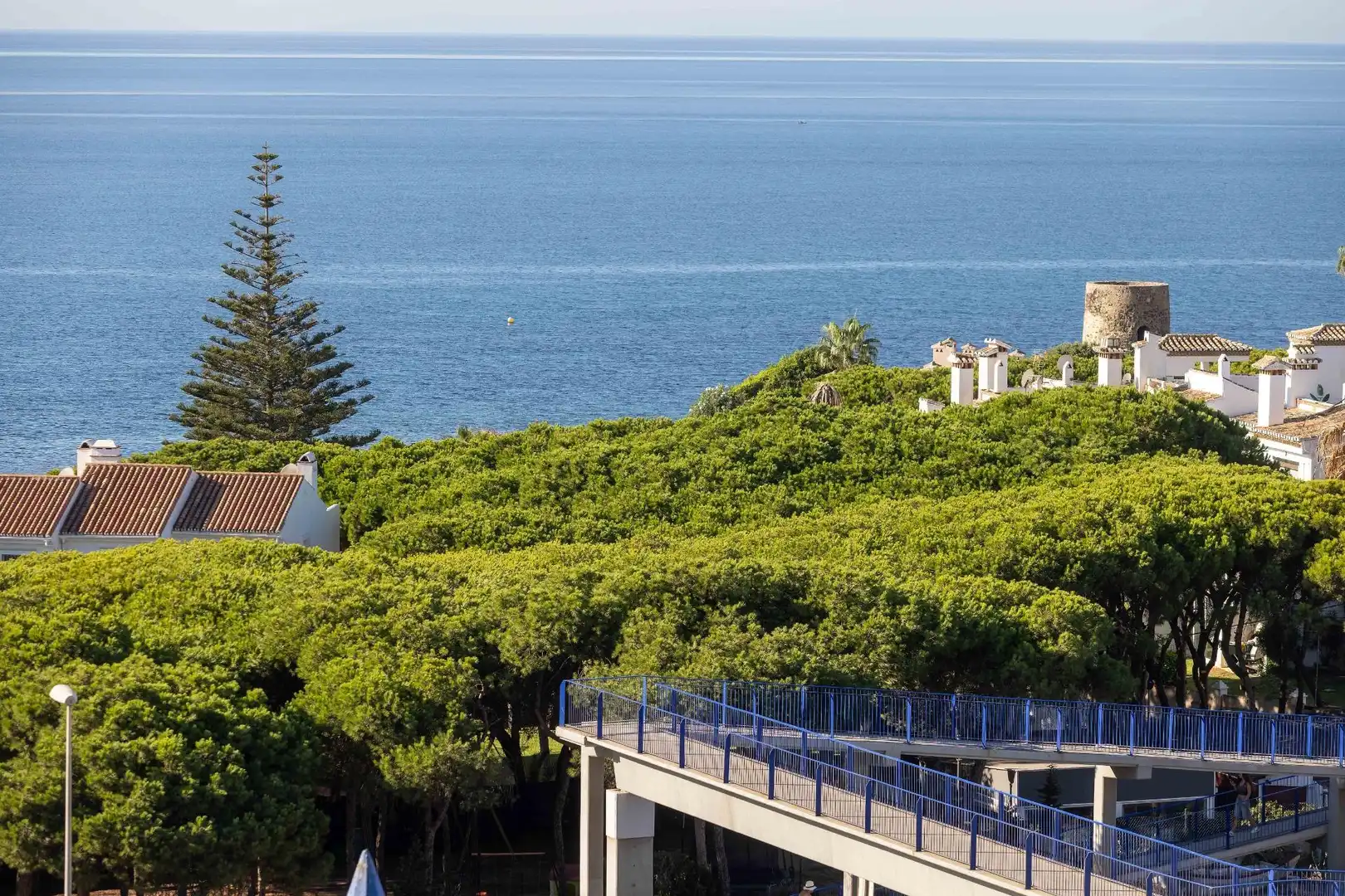 Außenansicht von Wohnung zum Verkauf in Mijas mit Privatgarten und Gemeinschaftspool