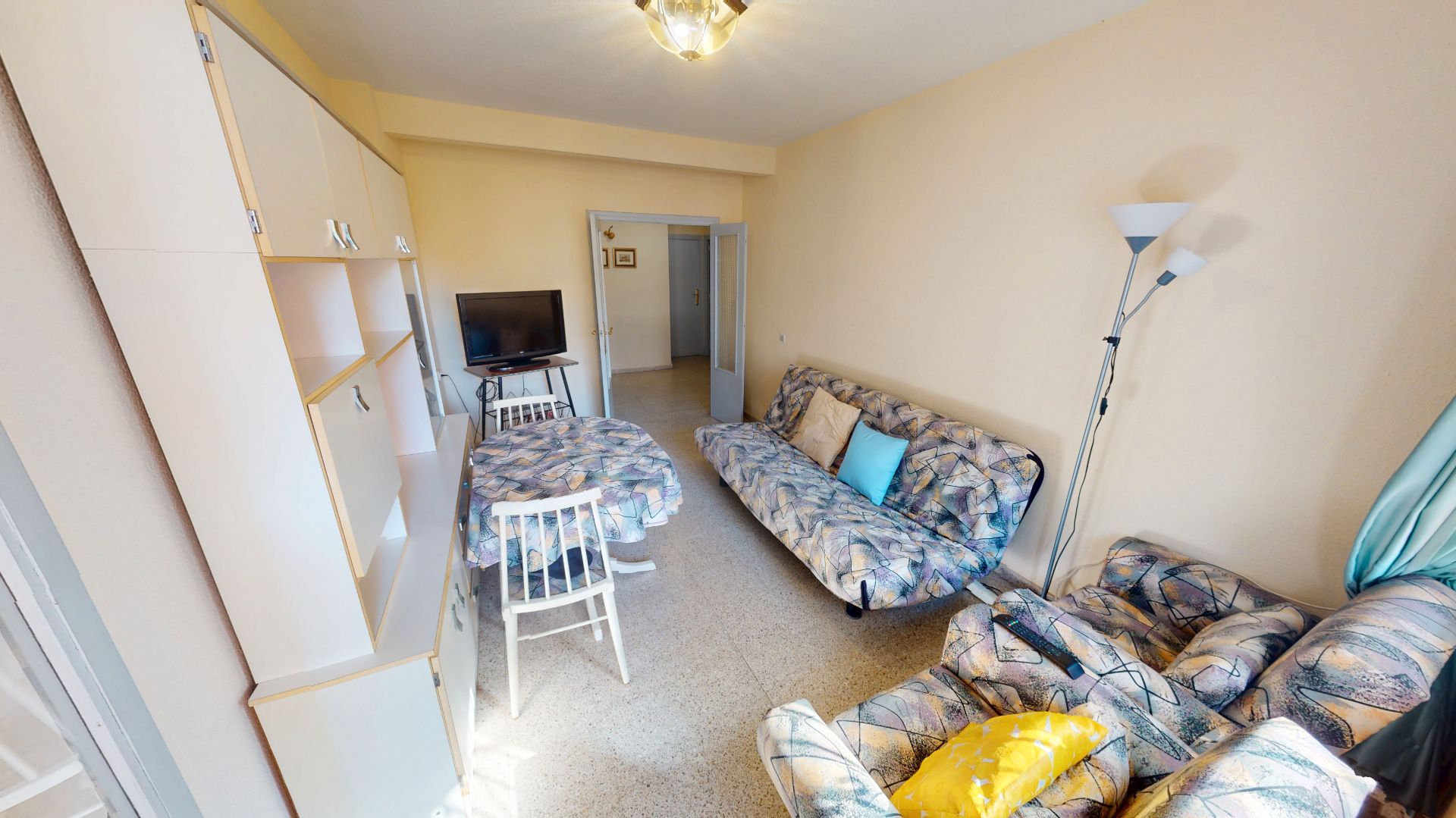 Sala de estar de Piso en venta en Alicante / Alacant con Amueblado y Balcón