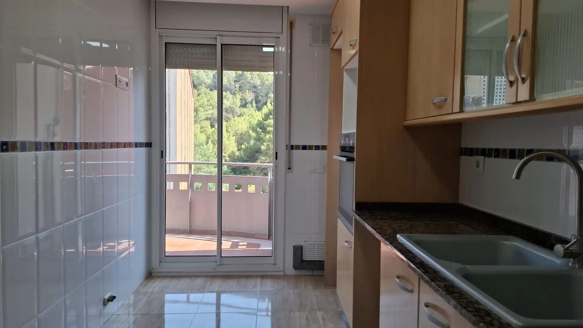 Cocina de Dúplex en venta en Vallirana con Aire acondicionado, Calefacción y Terraza