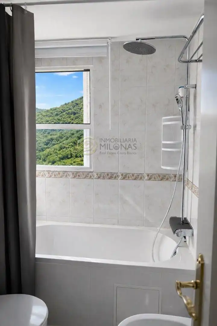 Apartament amb piscina en venda a Calle LONDRES, imagen 9