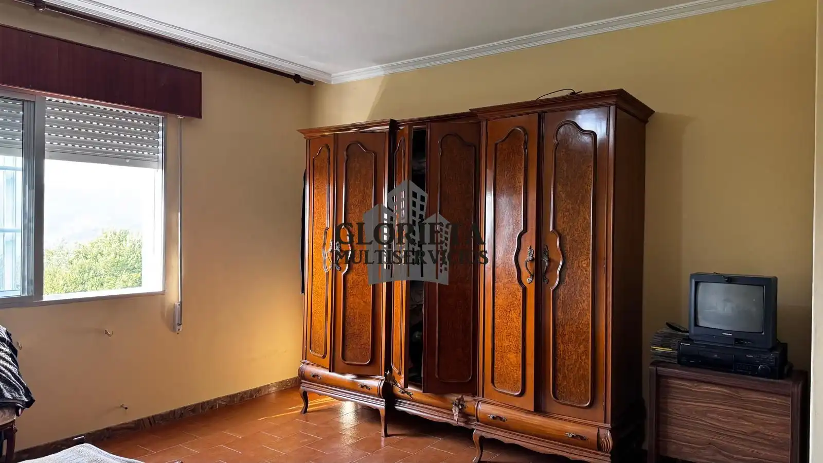 Dormitori de Casa o xalet en venda en Pontevedra Capital  amb Calefacció i Forn