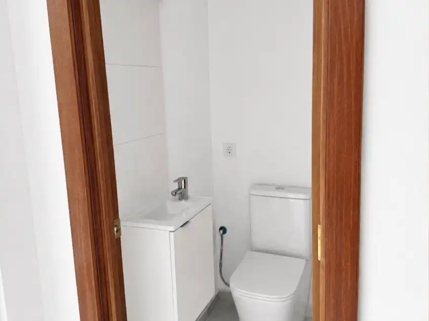 Baño de Local de alquiler en San Fernando