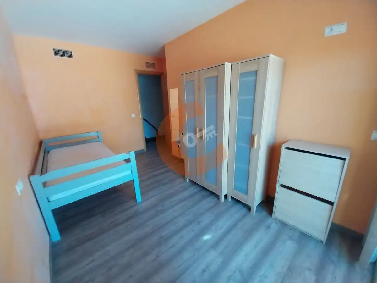 Bedroom of Flat for sale in El Vendrell  with Air Conditioner, Heating and Parquet flooring