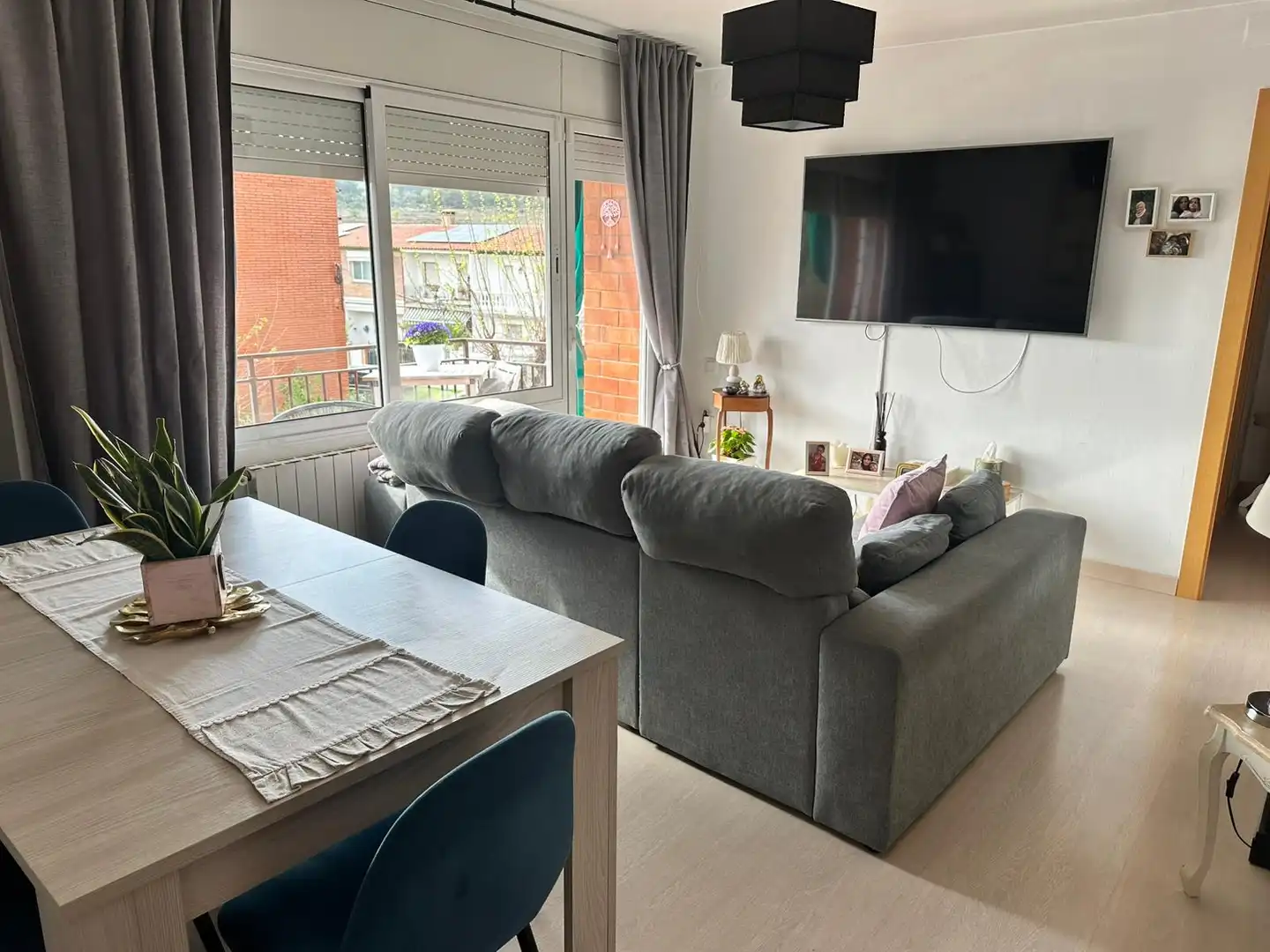 Sala de estar de Piso en venta en Sant Pere de Ribes con Calefacción, Parquet y Horno