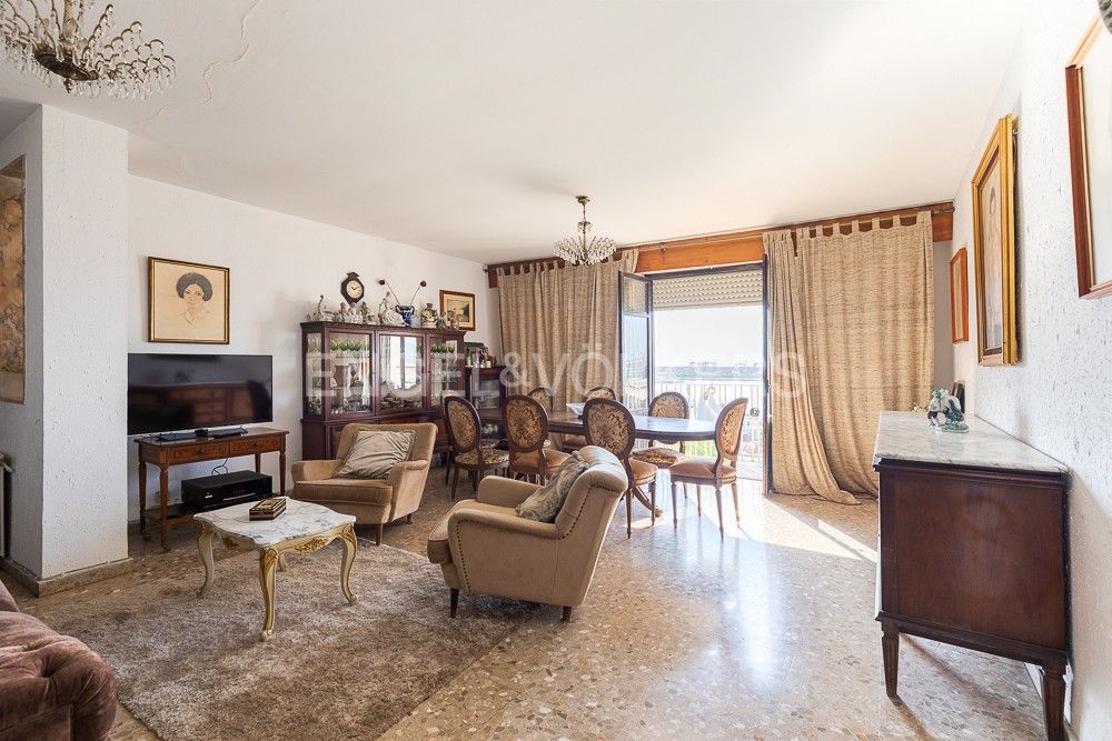 Living room of Apartment for sale in  Valencia Capital  with Air Conditioner, Heating and Balcony