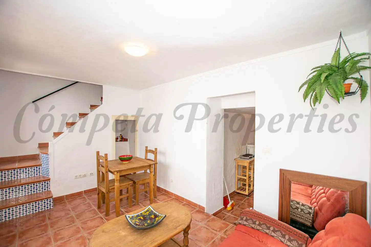 Einfamilien-Reihenhaus zum Verkauf in Cómpeta mit Terrasse und Möbliert