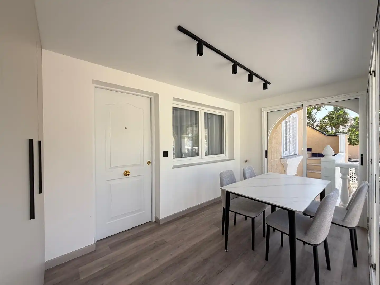 Comedor de Finca rústica en venta en Torrevieja con Calefacción, Jardín privado y Piscina