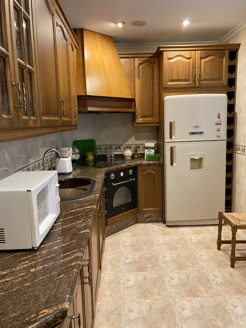 Cuina de Pis de lloguer en Villarrobledo amb Aire condicionat, Calefacció i Parquet