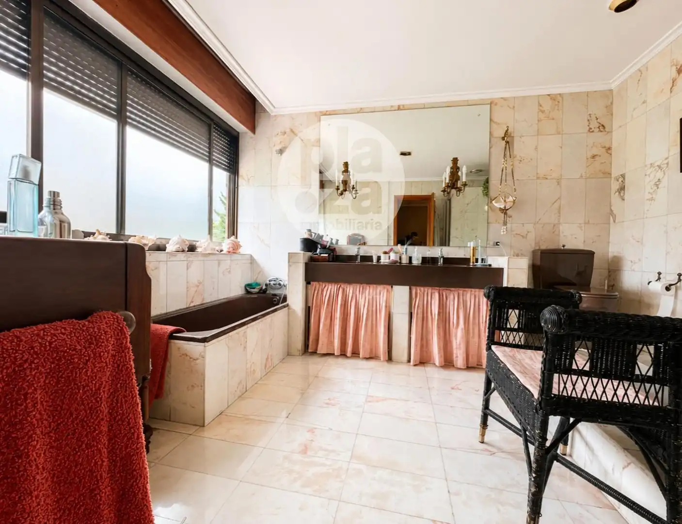 Badezimmer von Maisonette zum Verkauf in Burgos mit Heizung, Terrasse und Abstellraum