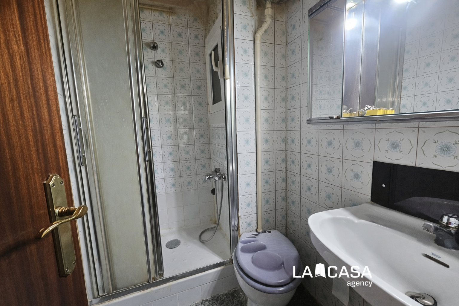 Bany de Pis en venda en  Barcelona Capital