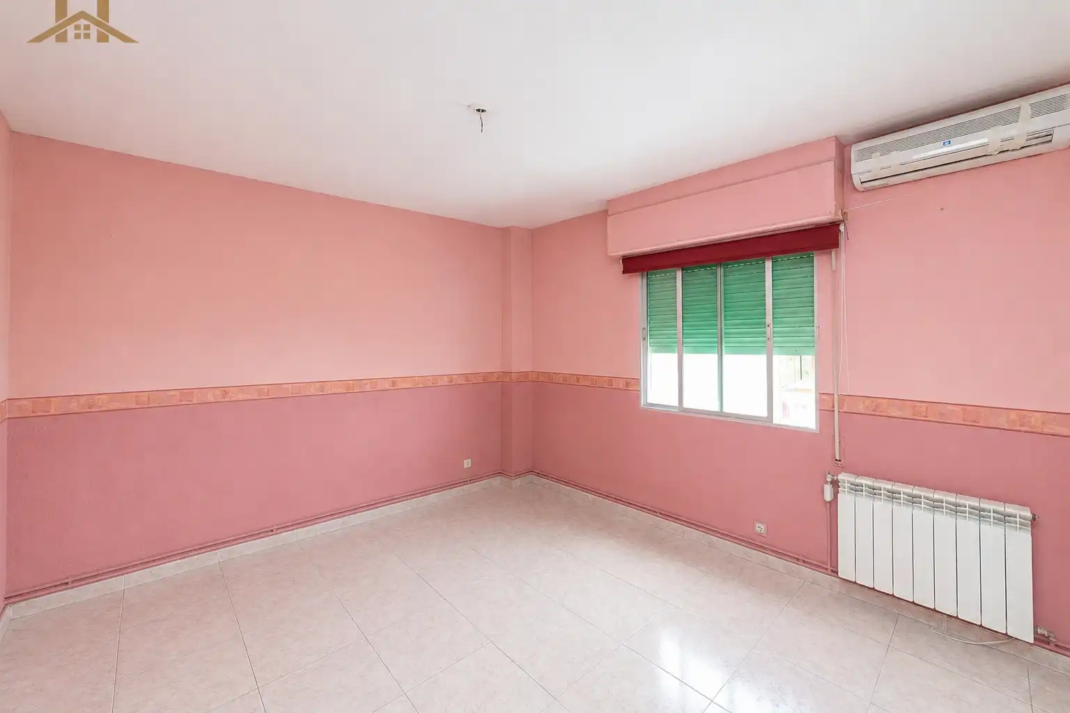 Habitación de Piso en venta en Navalcarnero con Aire acondicionado y Terraza