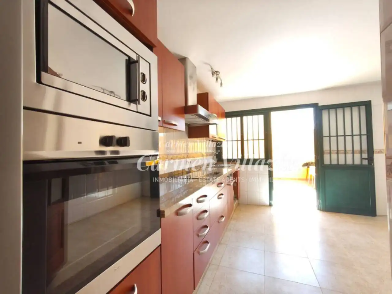 Cocina de Dúplex en venta en Fabelo