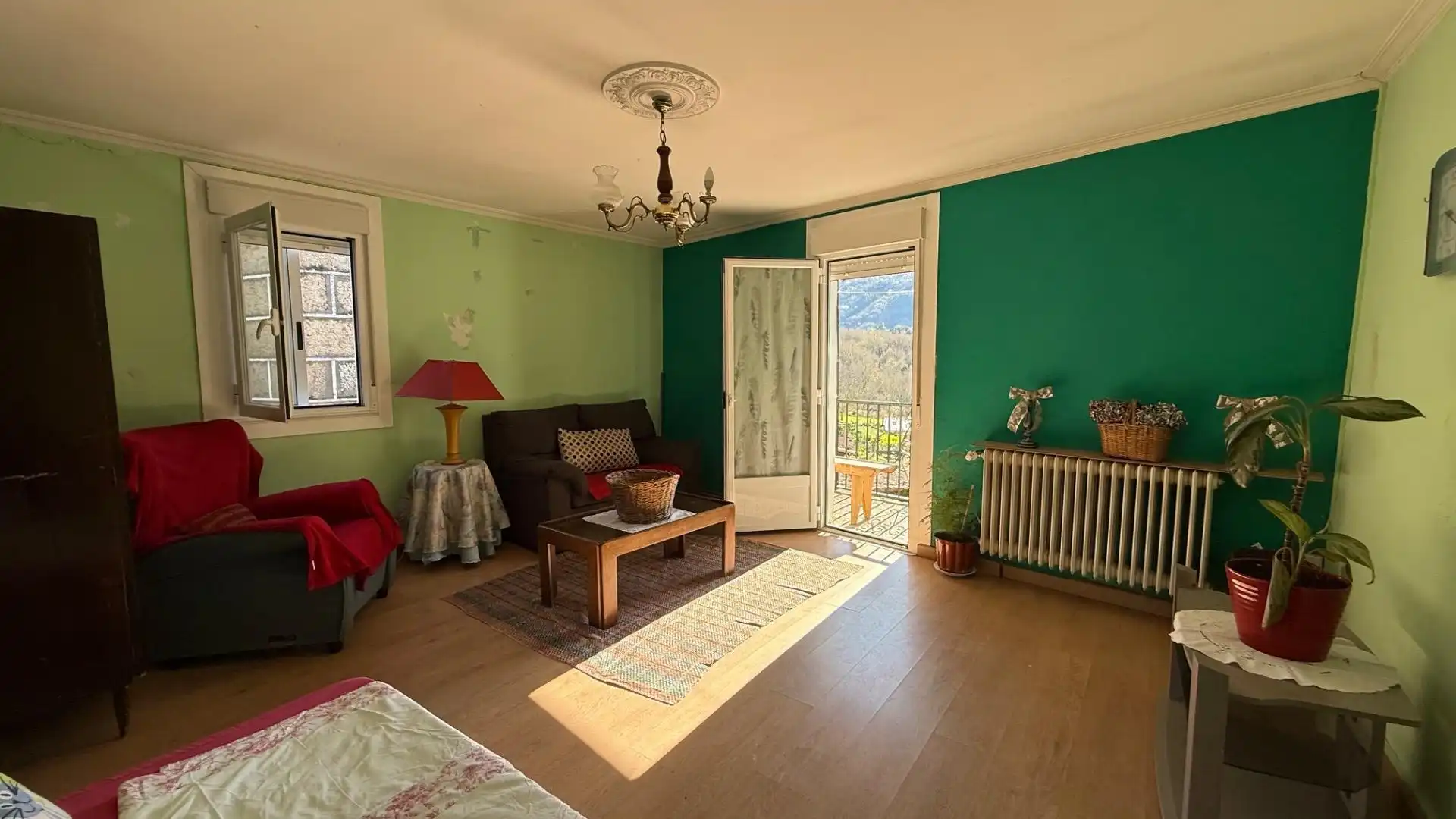 Sala de estar de Finca rústica en venta en Allariz con Jardín privado, Terraza y Amueblado