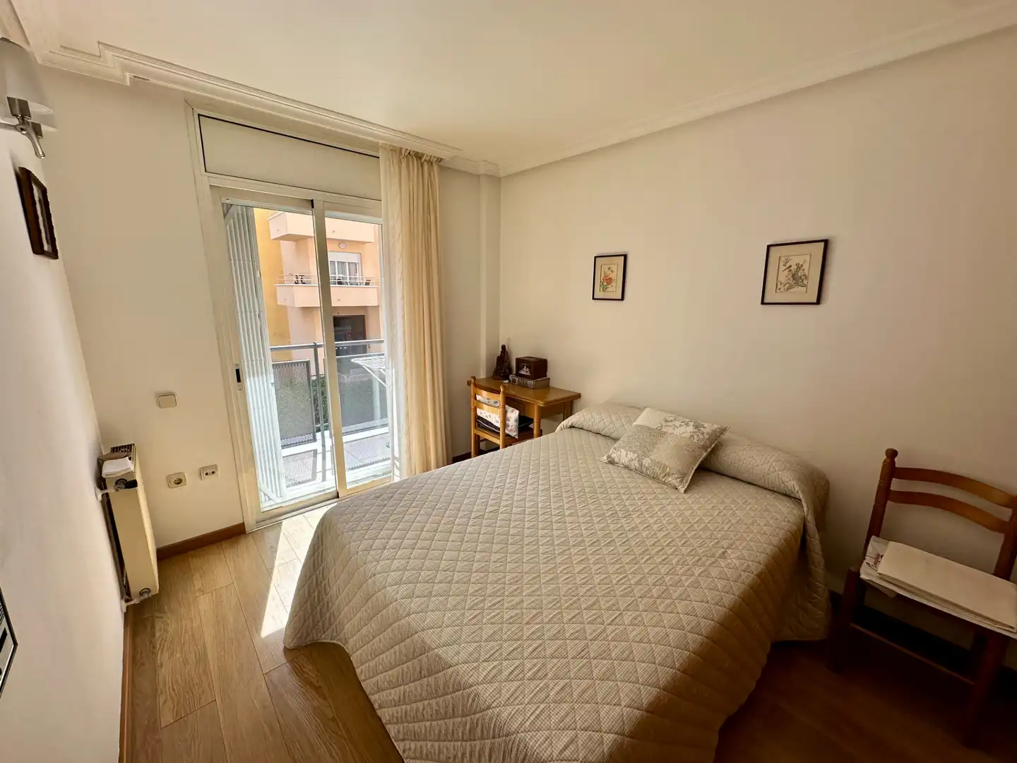 Bedroom of Flat for sale in Girona  with Heating, Furnished and Balcony