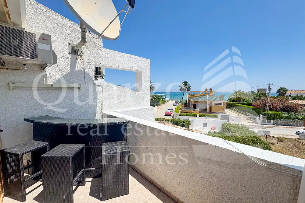 Vista exterior de Apartamento en venta en Dénia con Aire acondicionado, Calefacción y Terraza