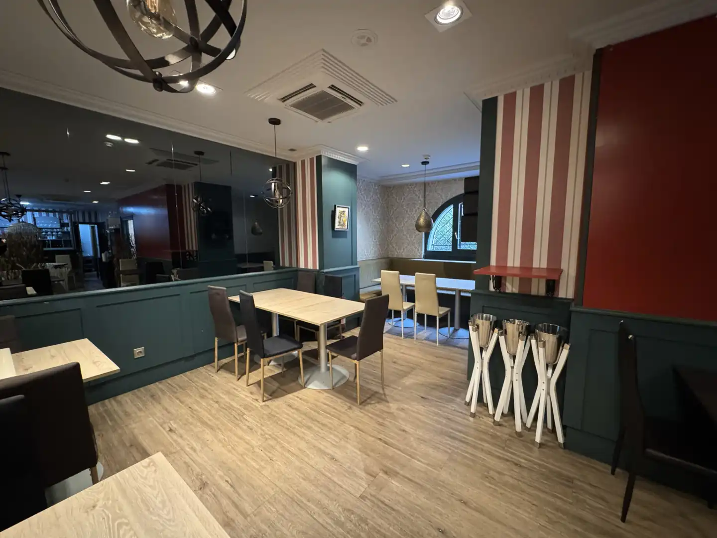 Dining room of Commercial properties for rent in Bilbao   with Air Conditioner and Furnished